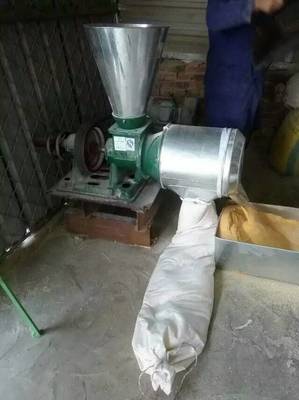 小麥打面機(jī) 廠家特價銷售小麥磨面機(jī)_糧食加工設(shè)備_食品專用機(jī)械_機(jī)械設(shè)備_供應(yīng)_食品商務(wù)中心_食品伙伴網(wǎng)