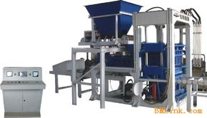 供應(yīng)砌塊機(jī)